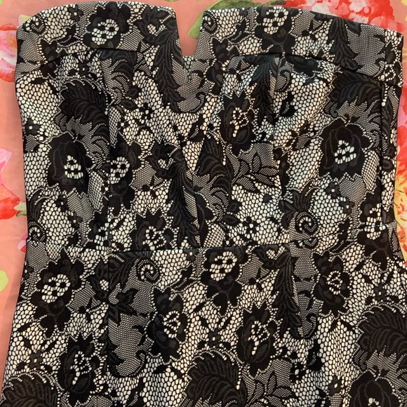 Classy black and white lace dress - Picture 3 of 5